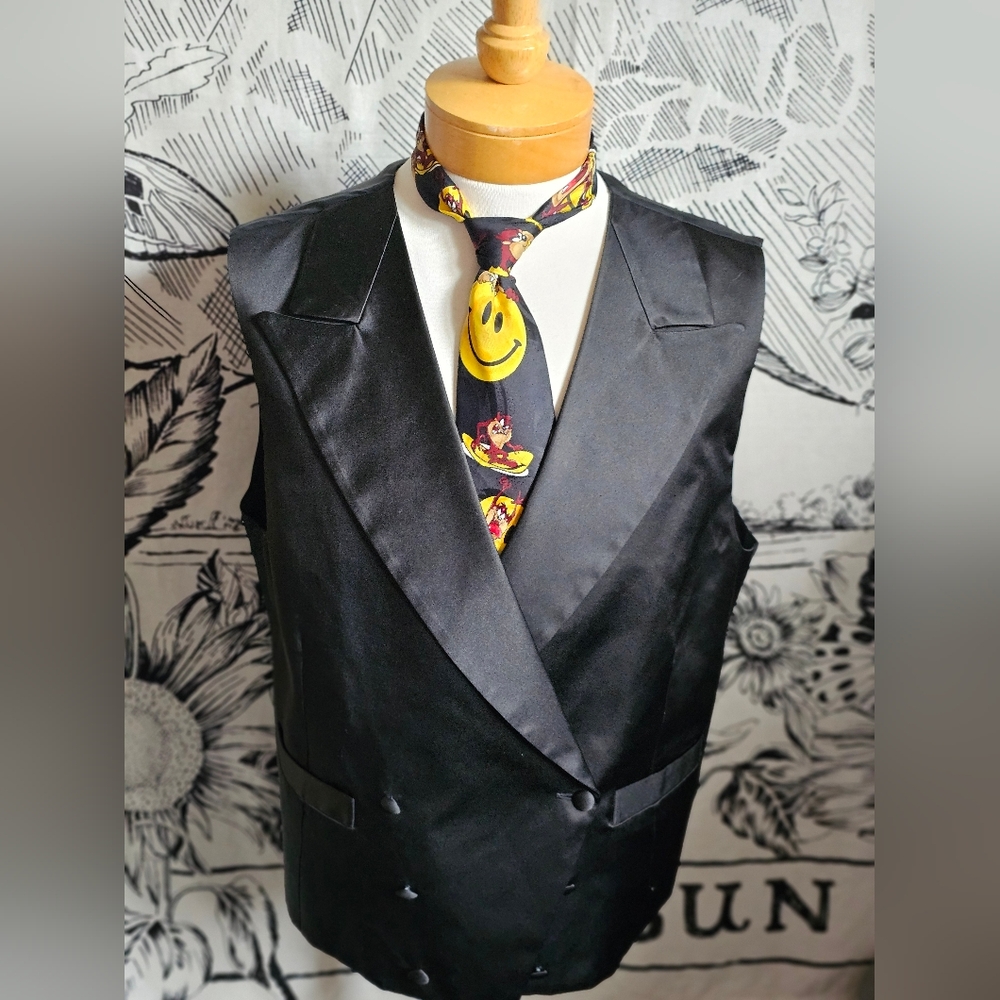 EUC Vintage Y2K 1996 Looney Tunes Mania Taz Tazmanian Devil Smiley Face Tie